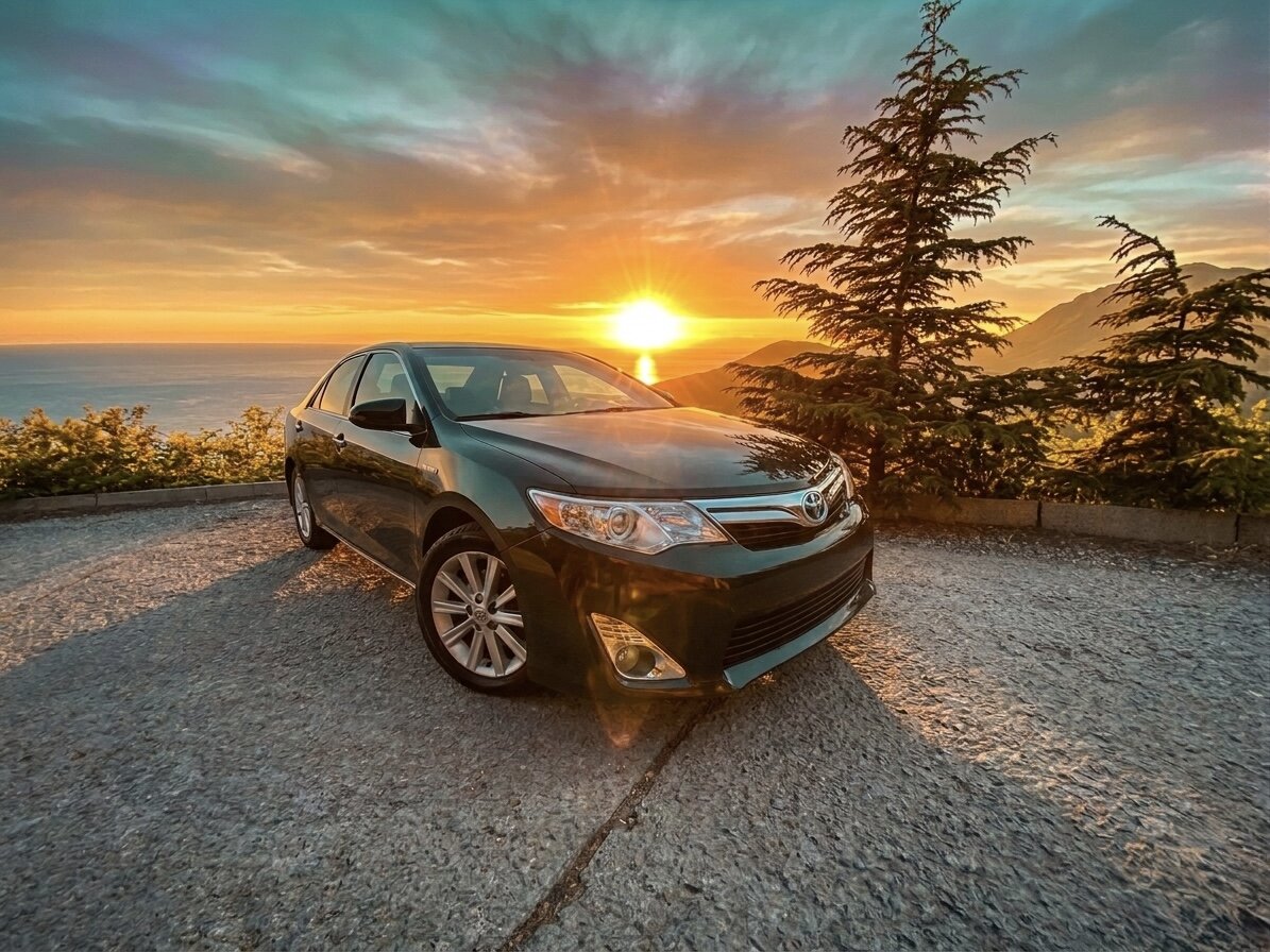 Toyota Camry для индивидуальных экскурсий по Крыму