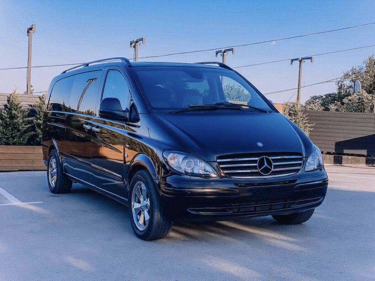 Mercedes Viano для большой компании на экскурсиях по Крыму