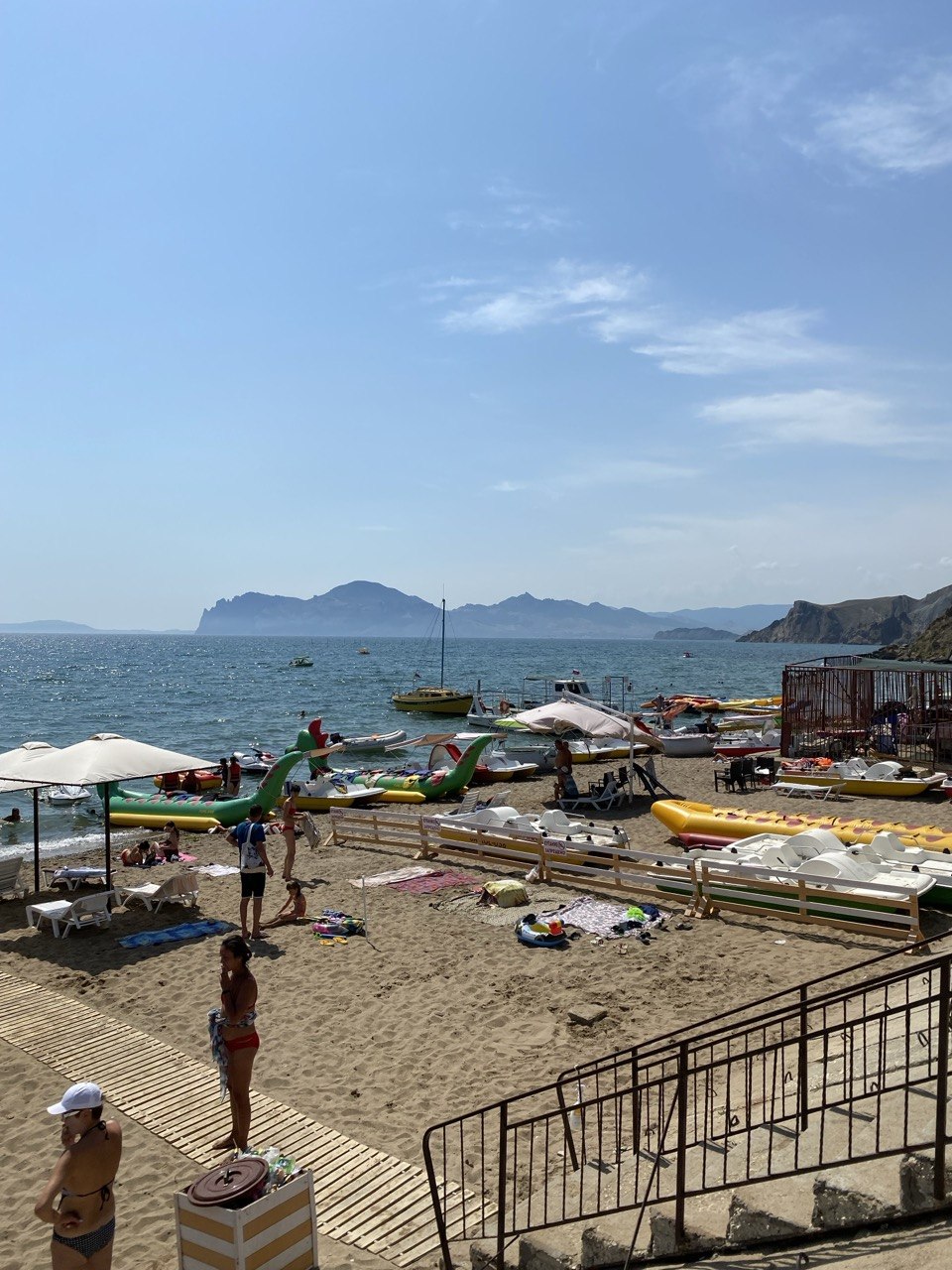 Пляж и море в Орджоникидзе